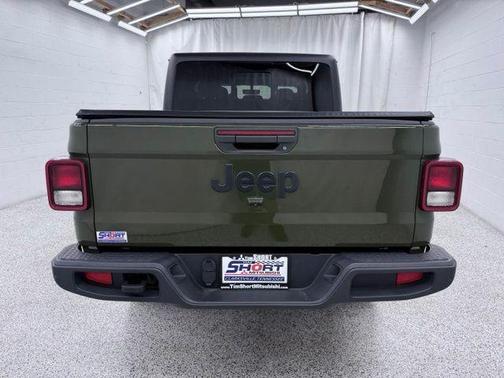 Black Clearcoat 2021 Jeep Gladiator Sport