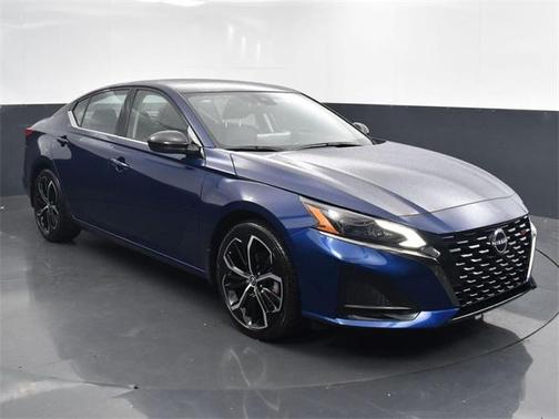 2024 Nissan Altima SR FWD