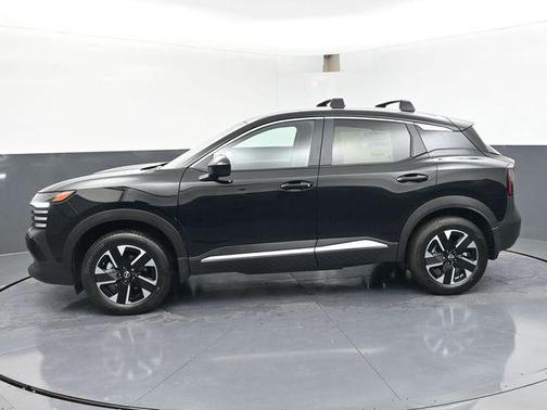 Super Black 2026 Nissan Kicks SV