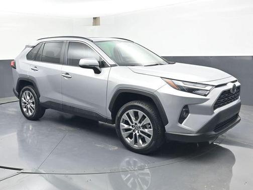 Silver Sky Metallic 2022 Toyota RAV4 XLE Premium