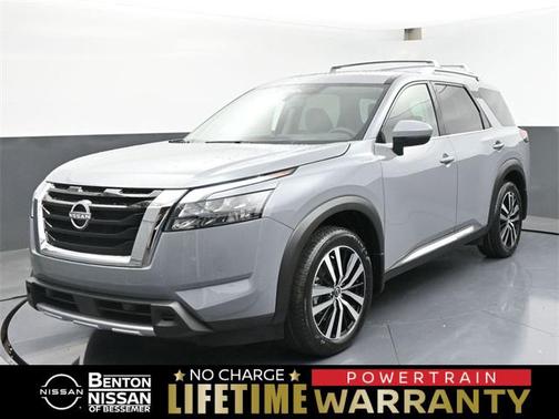 2025 Nissan Pathfinder Platinum FWD