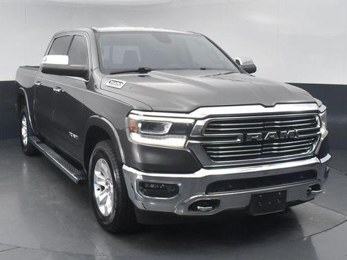 Granite Crystal Metallic Clearcoat 2019 RAM 1500 Laramie