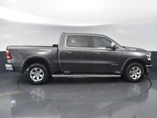Granite Crystal Metallic Clearcoat 2019 RAM 1500 Laramie