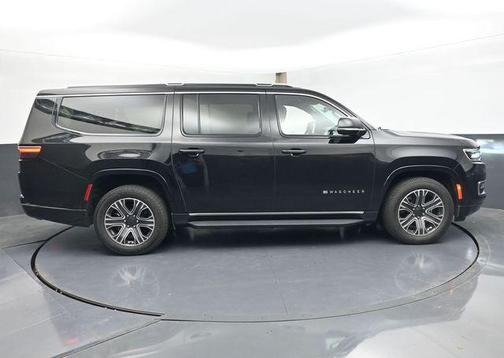 Diamond Black Crystal Pearlcoat 2024 Jeep Wagoneer L Series II 4x4