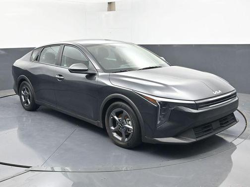 Interstellar Gray 2025 Kia K4 LXS
