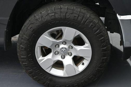 Granite Crystal Metallic Clearcoat 2024 RAM 1500 Big Horn/Lone Star