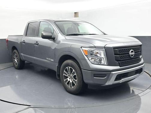 Gun Metallic 2024 Nissan Titan SV