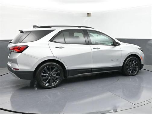 2022 Chevrolet Equinox FWD RS