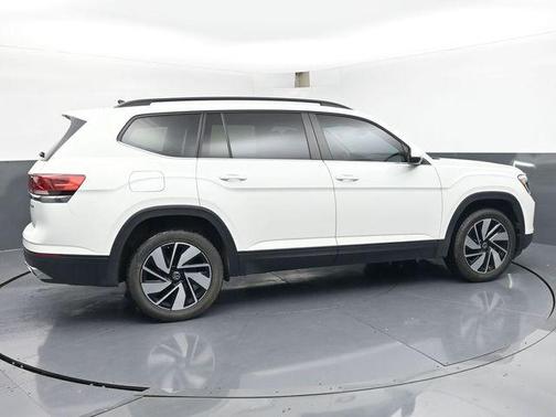 2024 Volkswagen Atlas 2.0T SE w/Technology 4MOTION