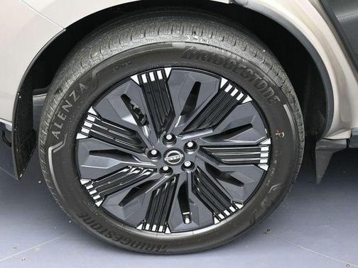 Champagne Silver Metallic 2026 Nissan Murano Platinum