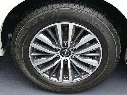 2023 Nissan Armada SL 2WD