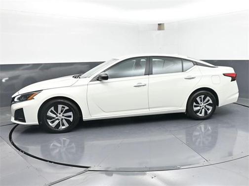 2025 Nissan Altima S FWD