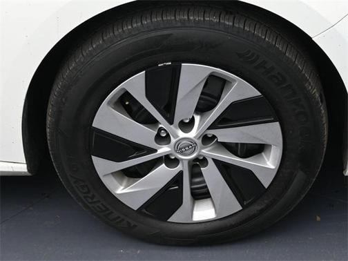 2025 Nissan Altima S FWD