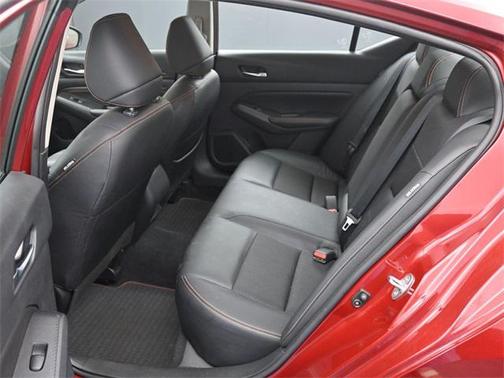 2022 Nissan Altima SR FWD