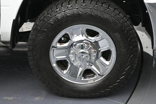 Bright White Clearcoat 2023 RAM 2500 Tradesman Crew Cab 4x4 6'4' Box