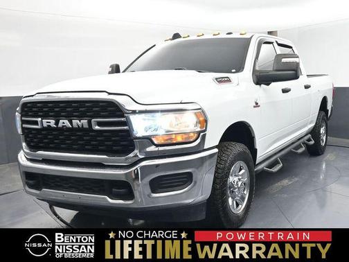 Bright White Clearcoat 2023 RAM 2500 Tradesman Crew Cab 4x4 6'4' Box