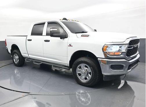 Bright White Clearcoat 2023 RAM 2500 Tradesman Crew Cab 4x4 6'4' Box