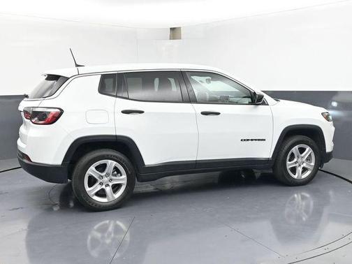 2023 Jeep Compass Sport