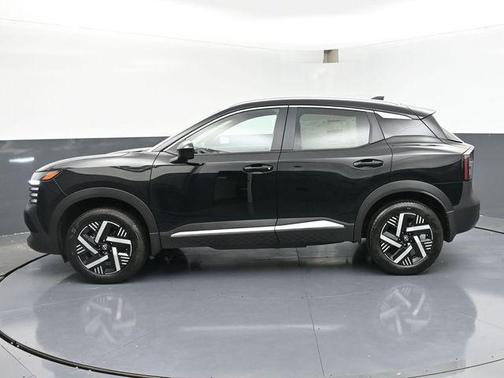 Super Black 2026 Nissan Kicks SV
