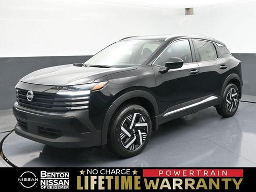 Super Black 2026 Nissan Kicks SV