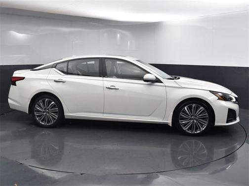 2024 Nissan Altima 2.5 SL