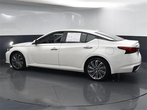 2024 Nissan Altima 2.5 SL