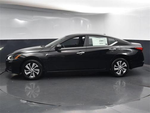 2025 Nissan Altima S FWD