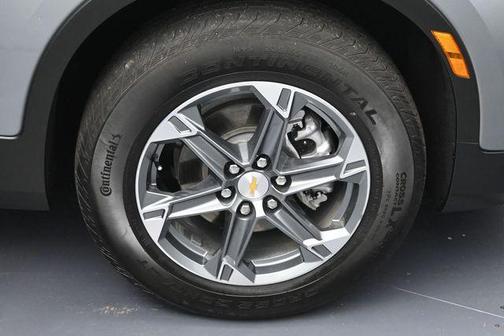 Sterling Gray Metallic 2025 Chevrolet Blazer 2LT