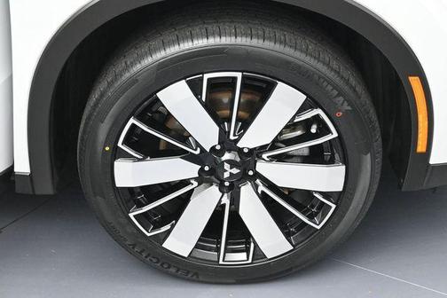 White Diamond 2025 Mitsubishi Outlander SE 2.5 2WD
