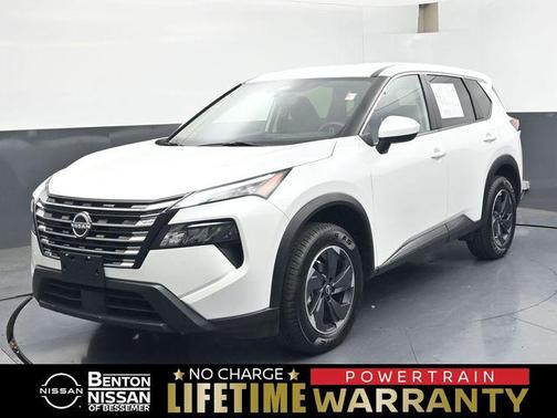 Everest White Pearl 2024 Nissan Rogue SV