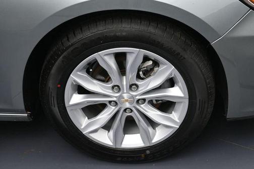 Sterling Gray Metallic 2024 Chevrolet Malibu FWD 1LT