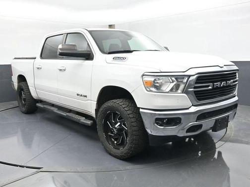 Bright White Clearcoat 2021 RAM 1500 Big Horn/Lone Star
