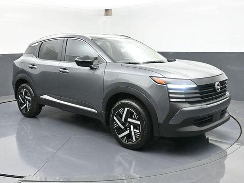 Gun Metallic 2026 Nissan Kicks SV