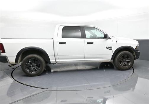 2024 RAM 1500 Classic Warlock Crew Cab 4x2 5'7' Box