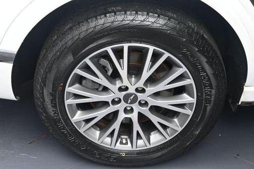 Alta White 2024 Genesis GV80 2.5T