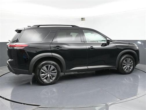 2025 Nissan Pathfinder SV FWD