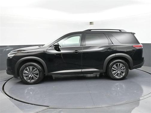 2025 Nissan Pathfinder SV FWD