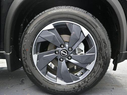 Super Black 2026 Nissan Rogue SV