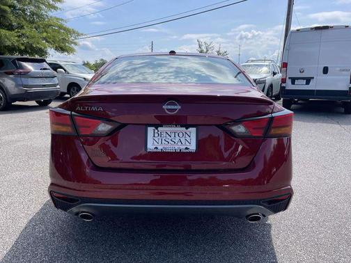 Scarlet Ember Tintcoat 2026 Nissan Altima 2.5 SV