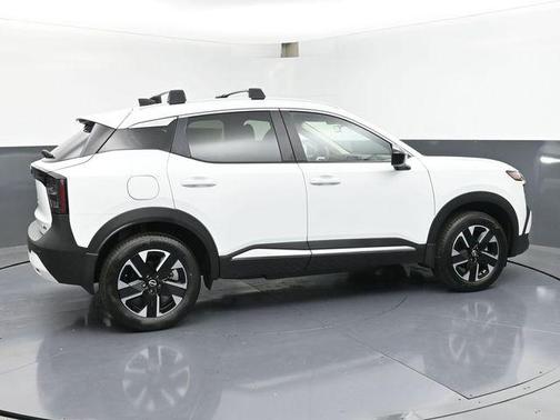 Fresh Powder 2026 Nissan Kicks SV