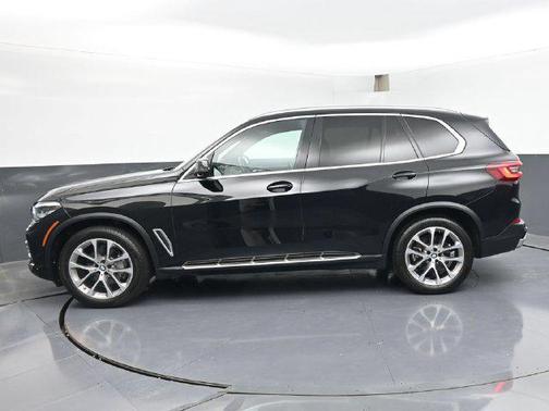 Black 2023 BMW X5 xDrive40i