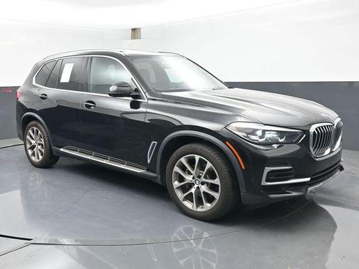 Black 2023 BMW X5 xDrive40i