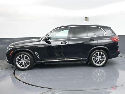 Black 2023 BMW X5 xDrive40i