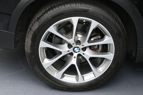 Black 2023 BMW X5 xDrive40i
