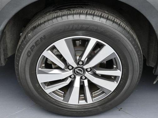 2023 Nissan Pathfinder SL 4WD