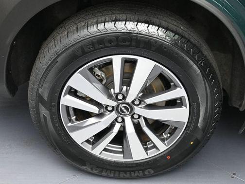 2023 Nissan Pathfinder SL 4WD