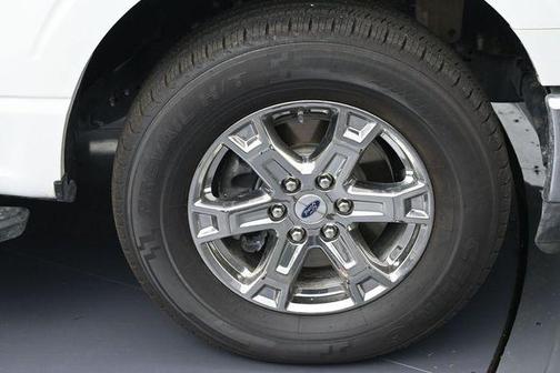 Oxford White 2023 Ford F-150 XLT