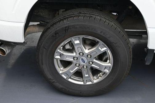 Oxford White 2023 Ford F-150 XLT