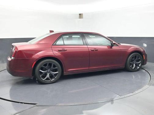 Velvet Red Pearlcoat 2021 Chrysler 300 S