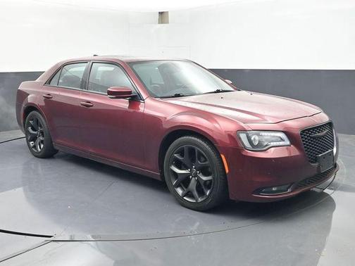Velvet Red Pearlcoat 2021 Chrysler 300 S